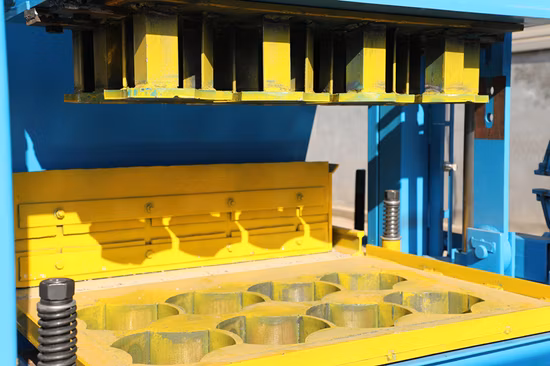 Máquina de fazer pedra para uso comercial feita de concreto, cimento ou qualquer outro material de construção